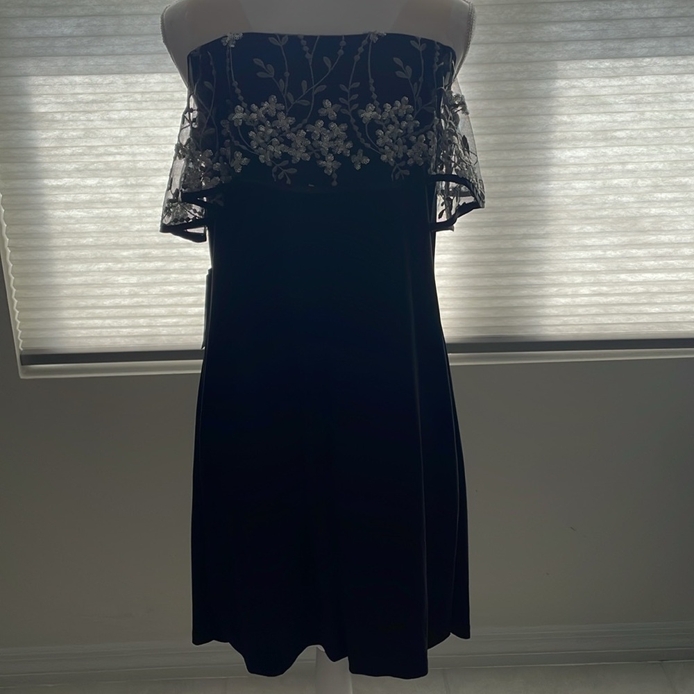 NWT - MSK Black illusion off shoulder evening dress. Size: medium. - Picture 4 of 8